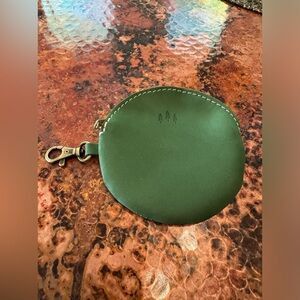 NWOT! Adorable Gordita Pouch in Succulent Green from Portland Leather Goods!